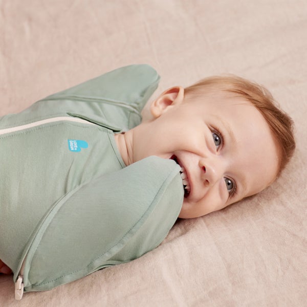 Kellojen siirto ja vauvan uni: N&auml;in selvi&auml;tte muutoksesta helpommin